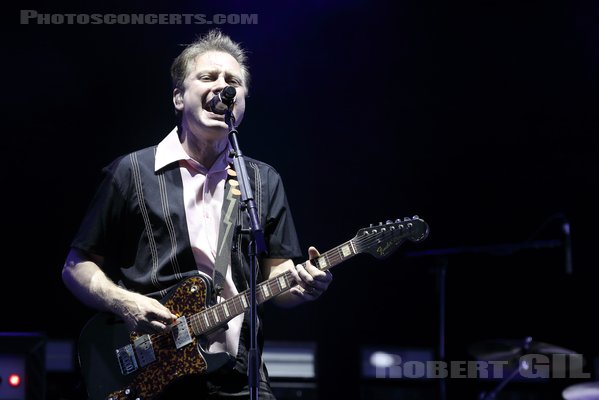 FRANZ FERDINAND - 2023-06-29 - PARIS - Parvis de l'Hotel de Ville - Alex Kapranos